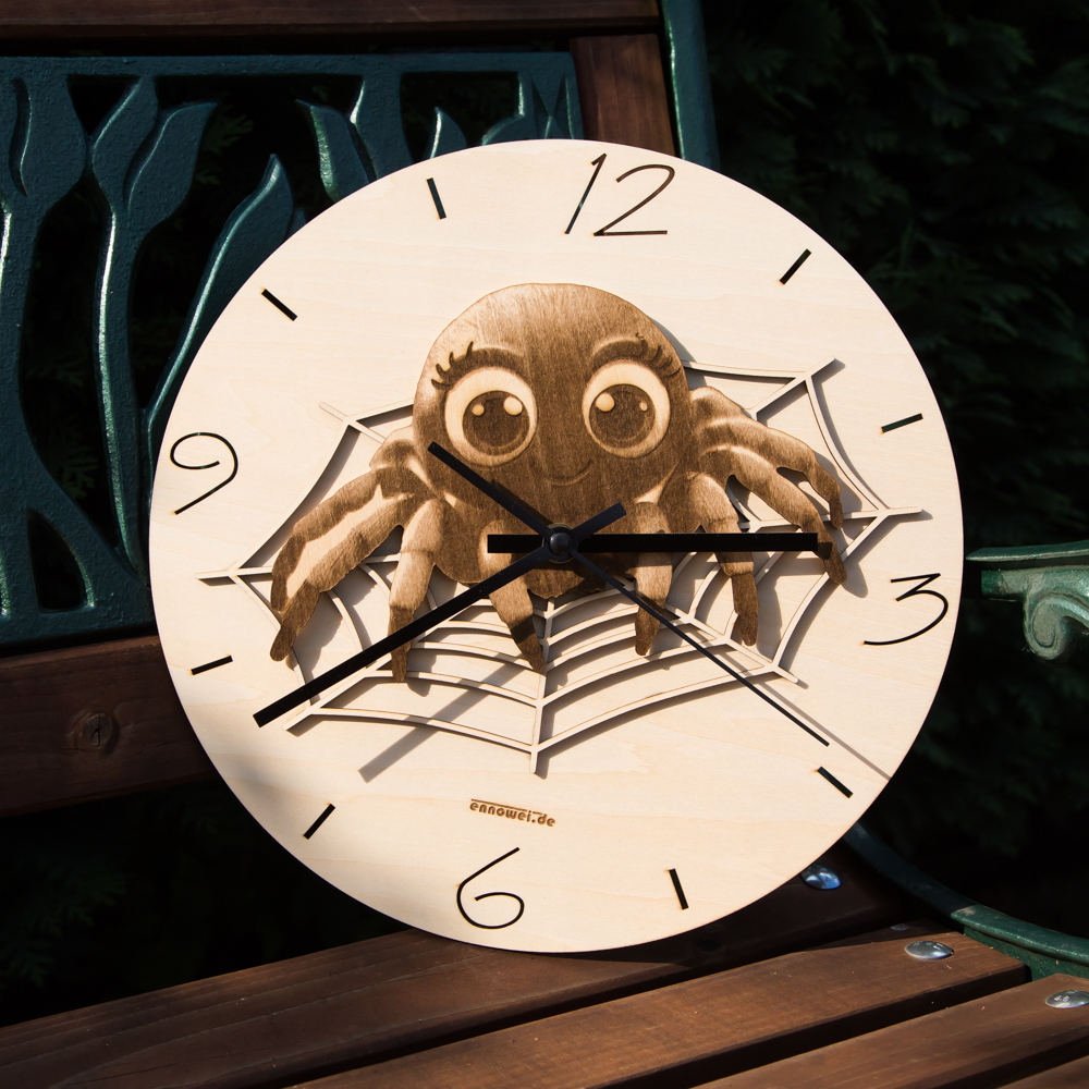 Holzuhr Modell Spinne_01